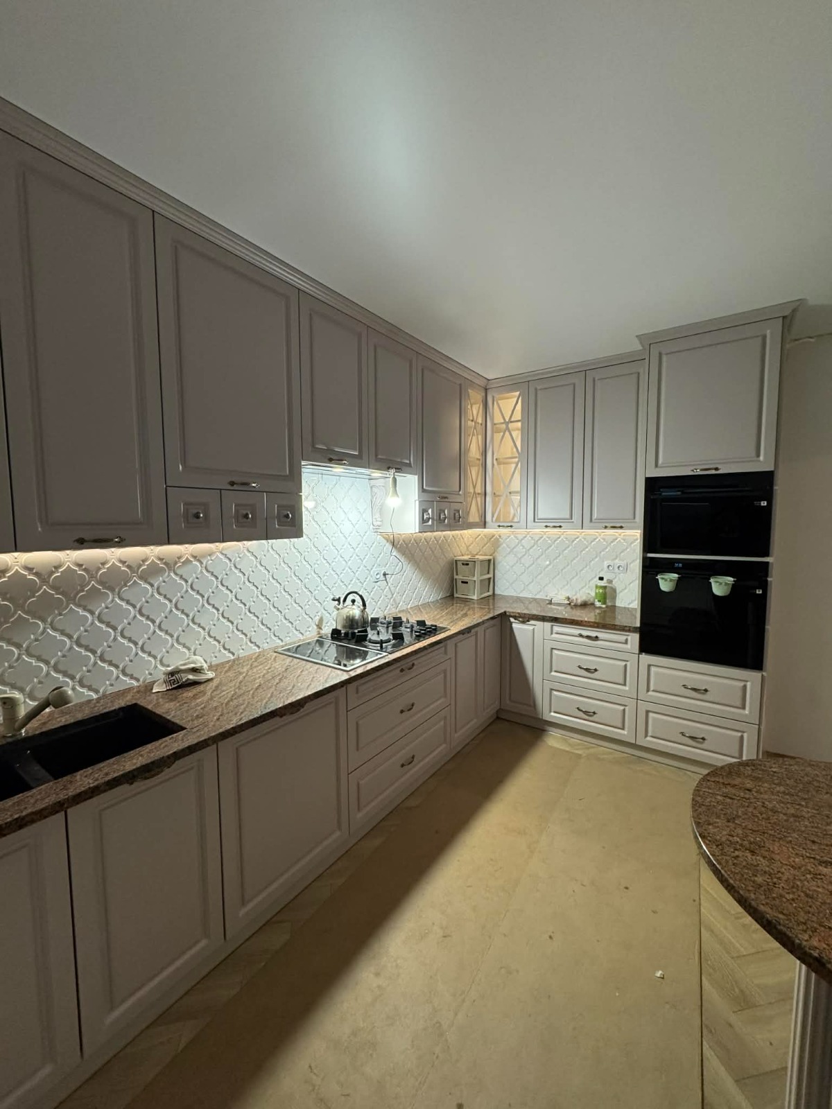 Kuchnia premium w eleganckim stylu